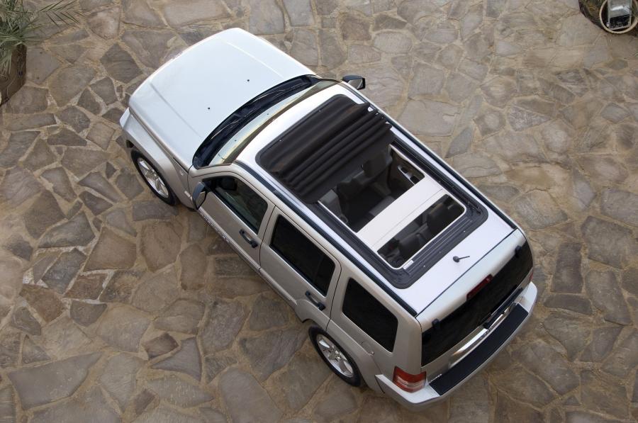  Jeep Cherokee 2008 года  (фото 113 из 161)